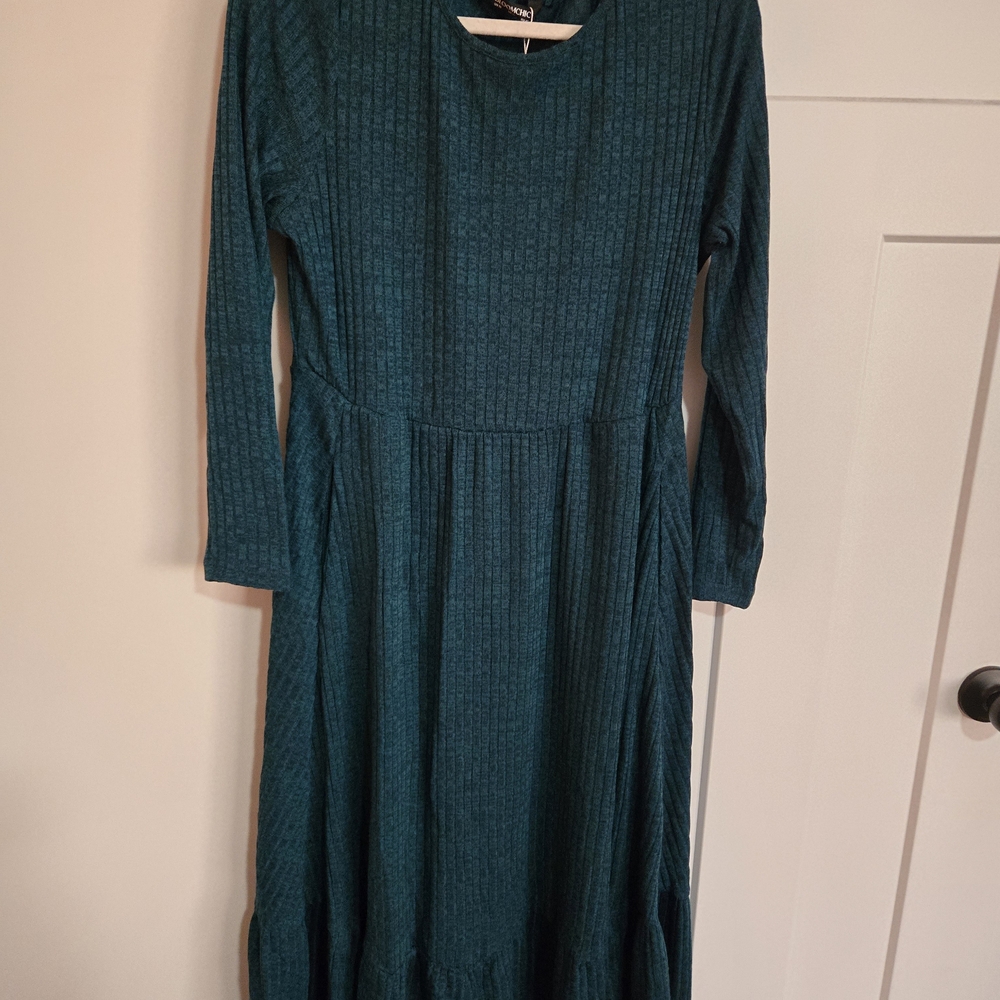 Elegant Teal Long Sleeve Dress